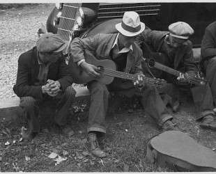 Street musicians in Maynardville — Бен Шан
