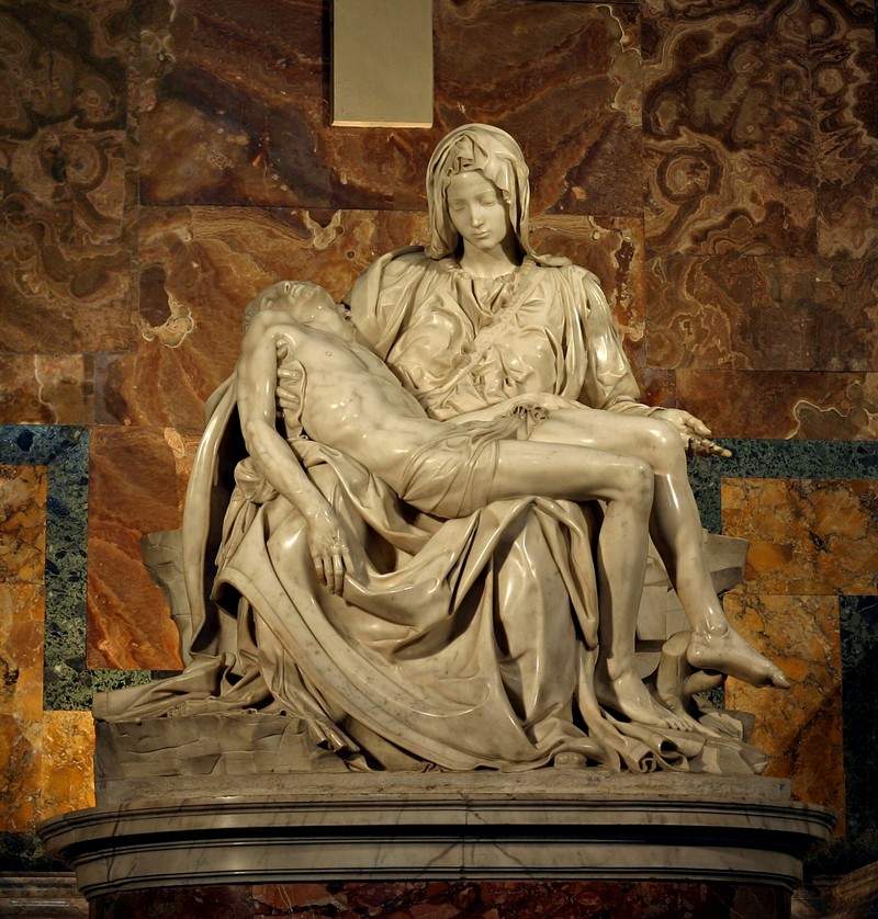 Pieta — Микеланджело